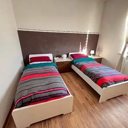 Gianfranca - Sentiti A Casa *